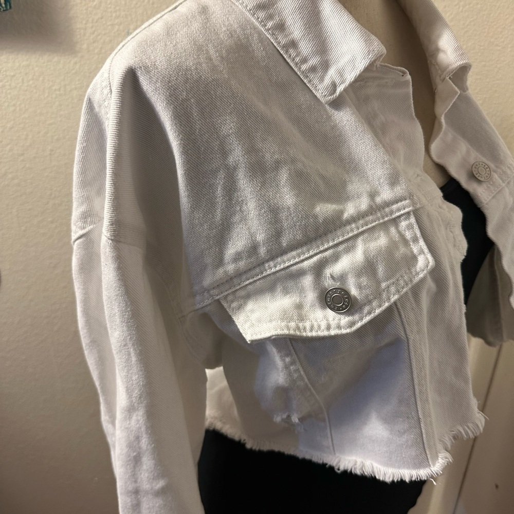 Refuge White Denim Jacket - Picture 4 of 11